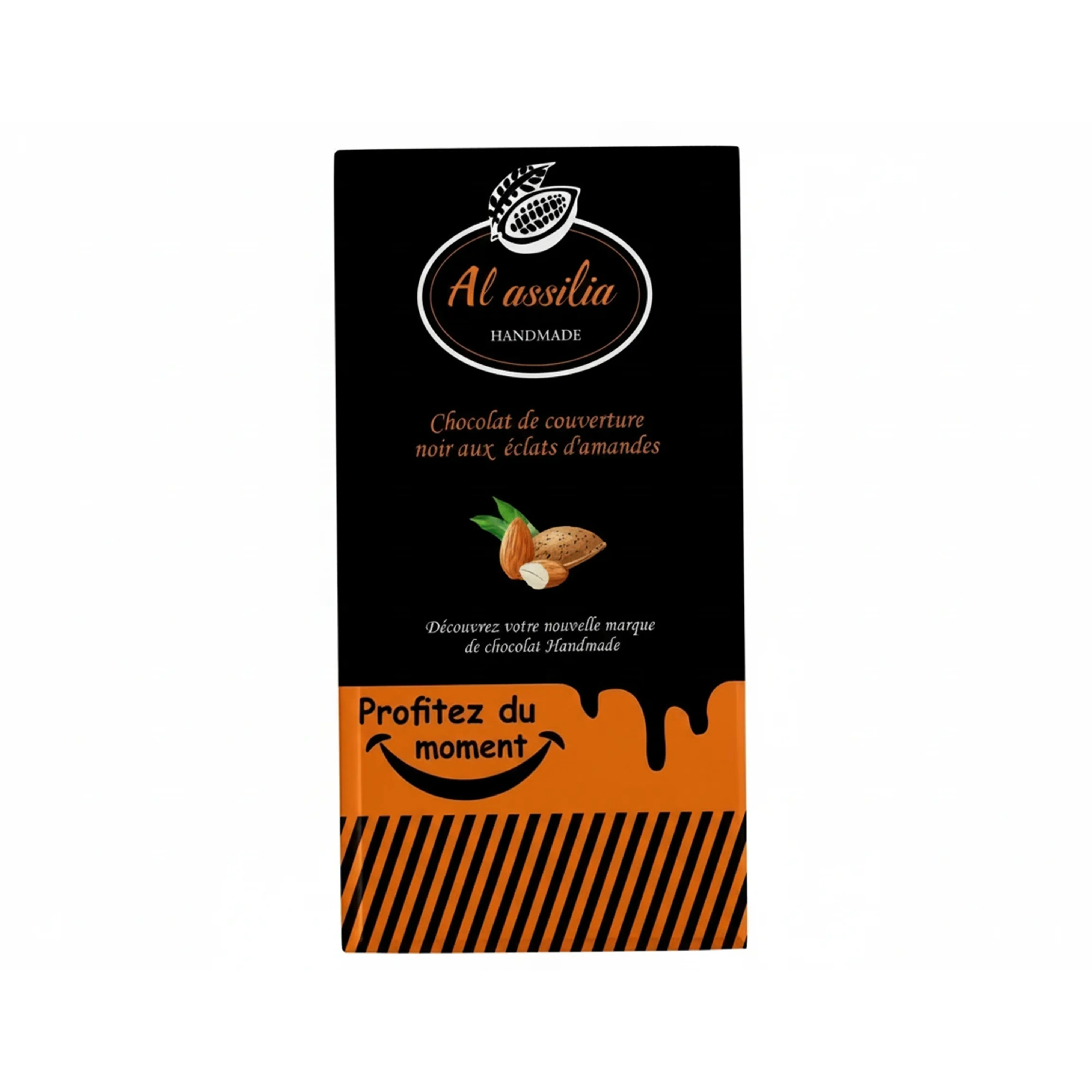 Tablette de chocolat de couverture au lait, fourrée au praliné amande.