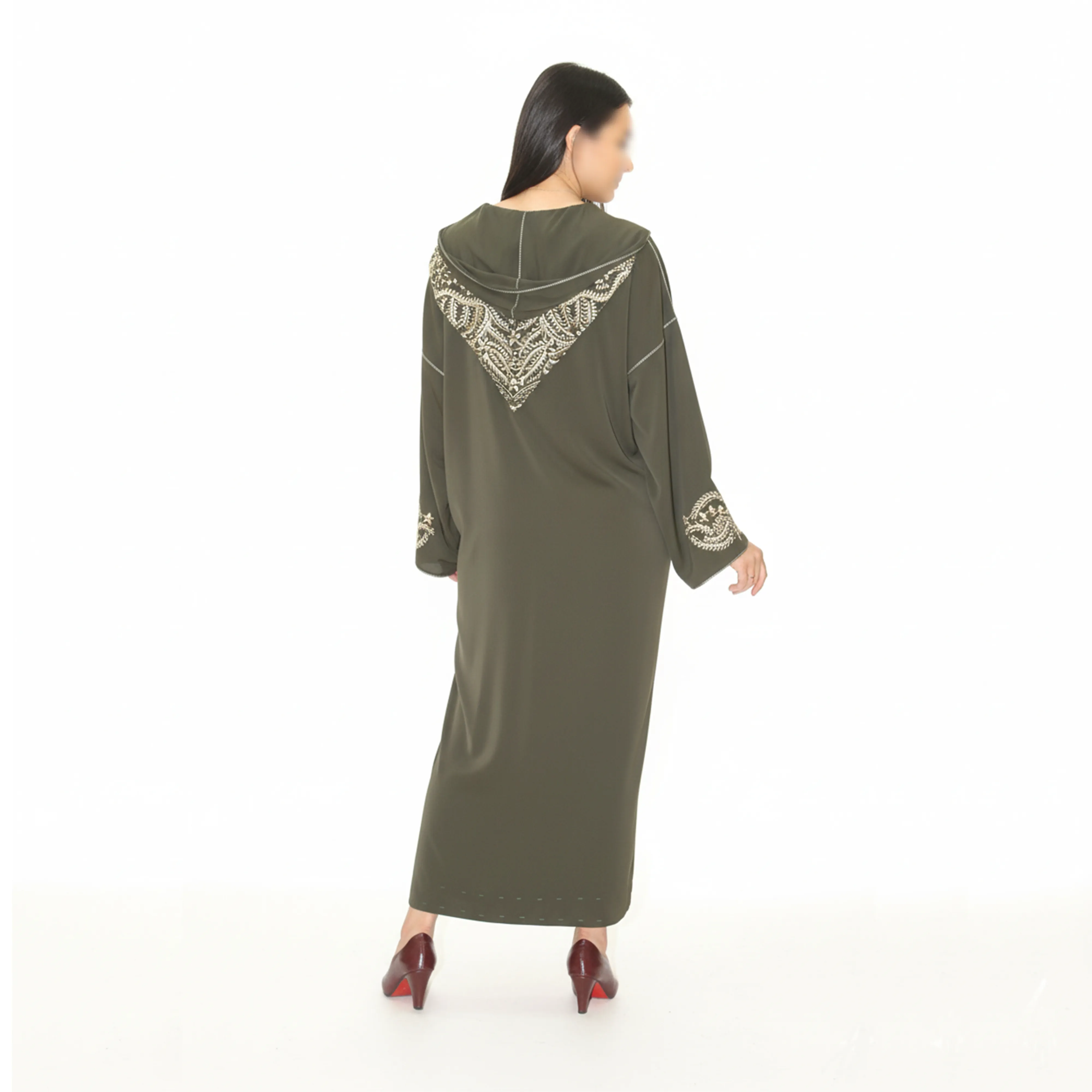 Djellaba moderne vert olive avec capuche et broderies beiges | Caftan marocain élégant pour femme